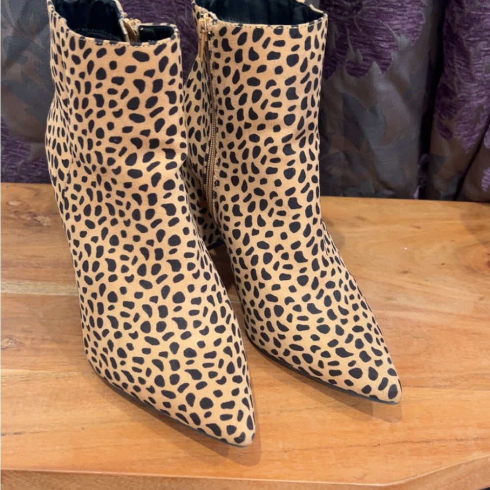 BAMBOO Tan and Black Patterned Ankle Boots
